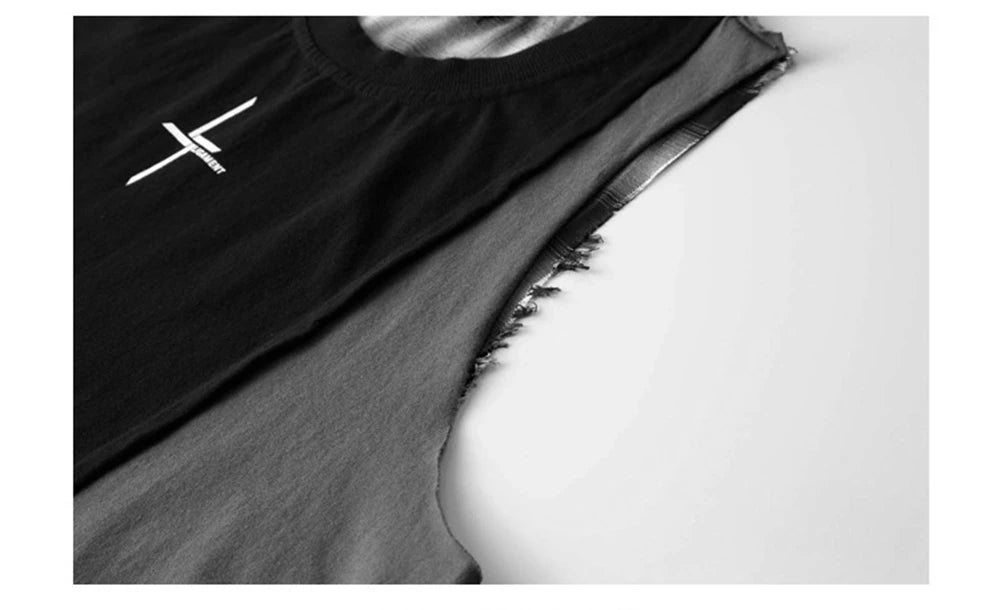 shop and buy 無貌 / Mubō Sleeveless Vest